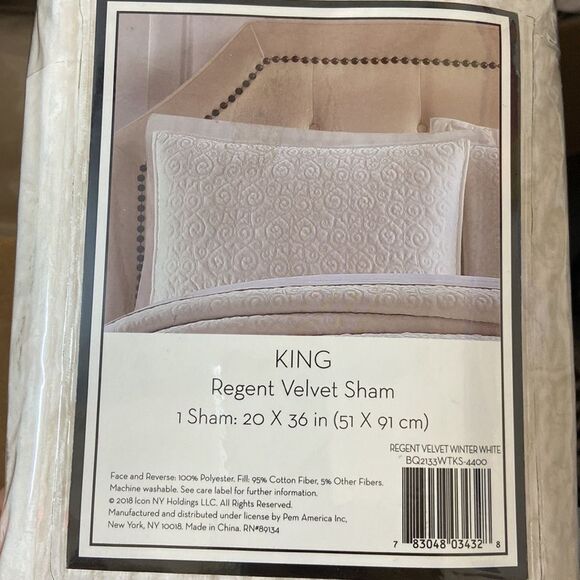 Charisma Regent Velvet King. Color: Ivory - Picture 3 of 3